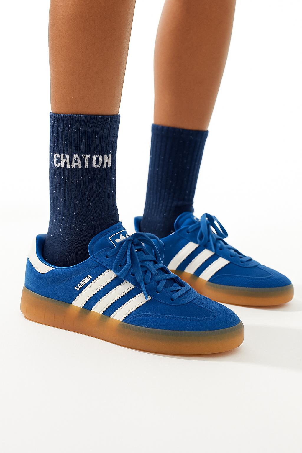 Chaussettes Bleues à paillettes modèle  "Chaton"  portées - Look tendance avec des chaussettes à paillettes - Woom